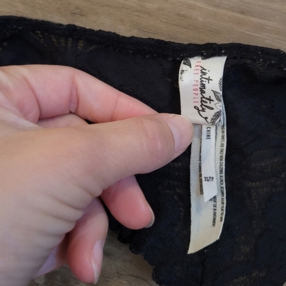 Free People Intimately Lace Black Galloon Racerback Bralette XSmall - Picture 4 of 5